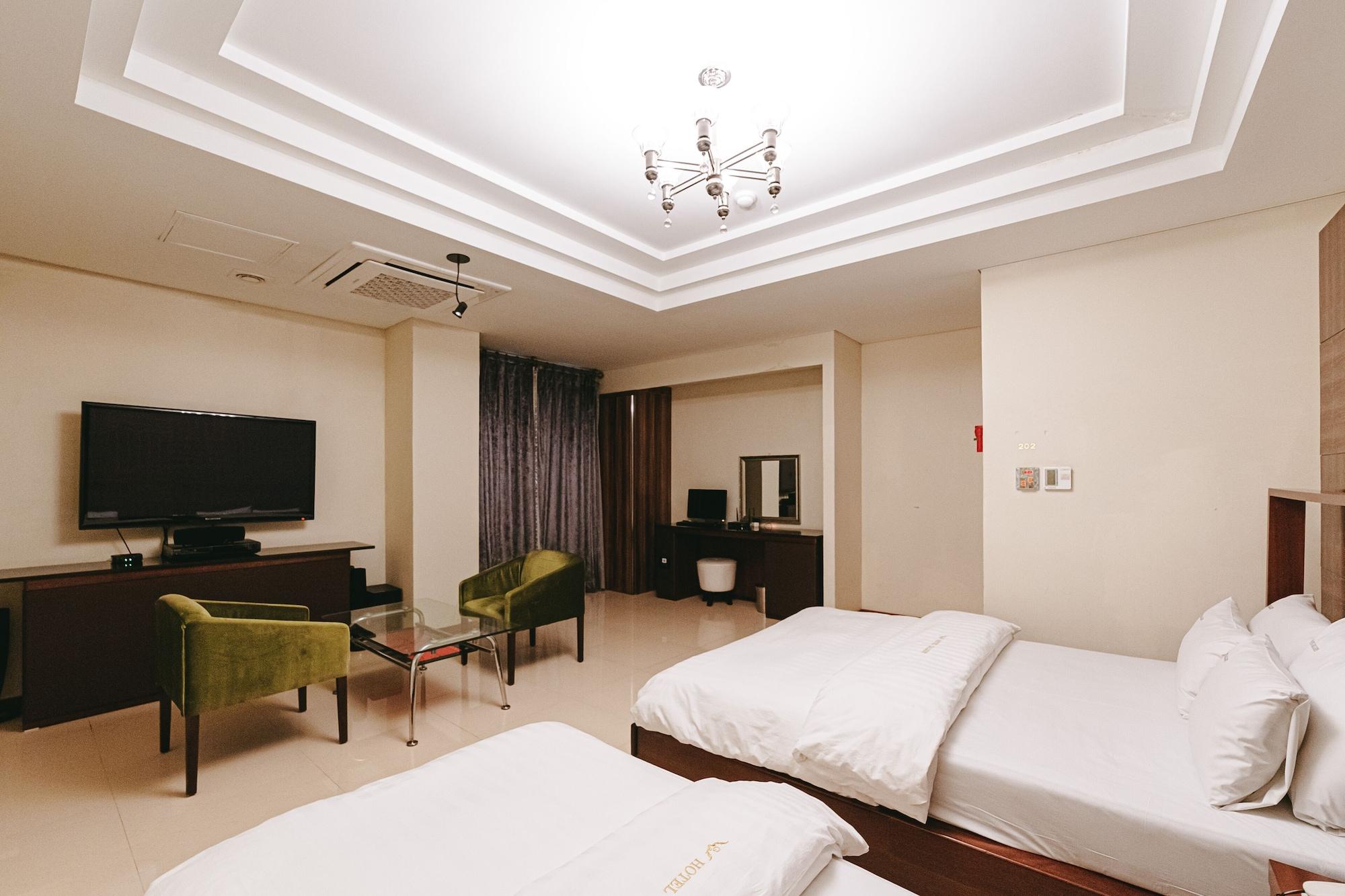 Gallery Tourist Hotel Tongyeong Dış mekan fotoğraf