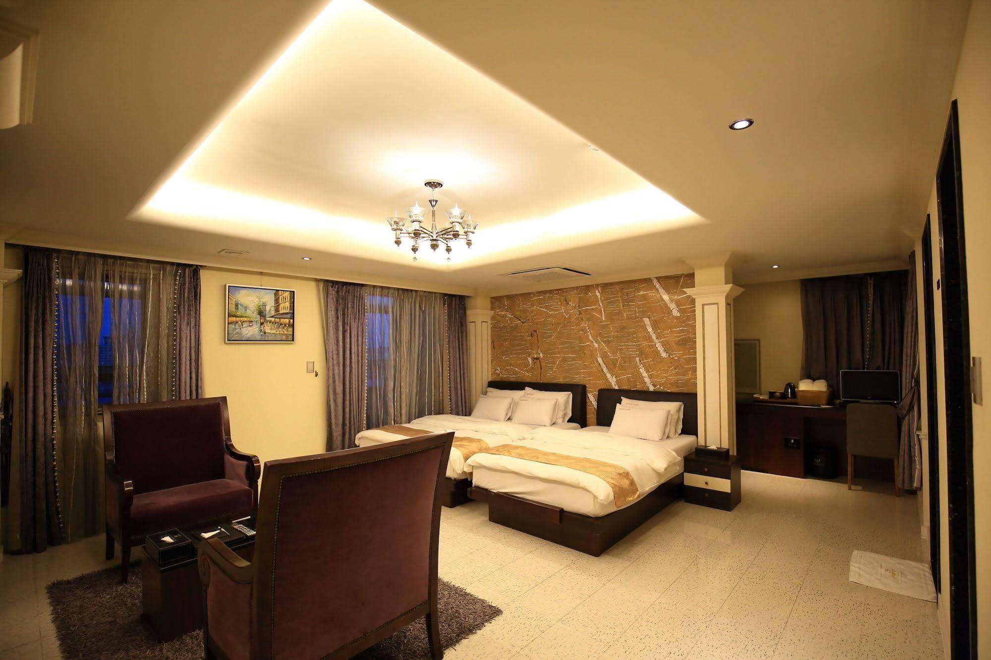 Gallery Tourist Hotel Tongyeong Dış mekan fotoğraf